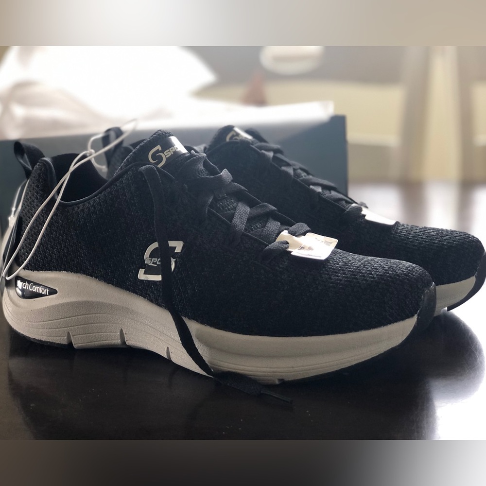 Sport by Skechers